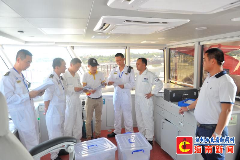 齐抓共管，三亚海事局全面开展“两节”前 旅游船舶安全大检查活动